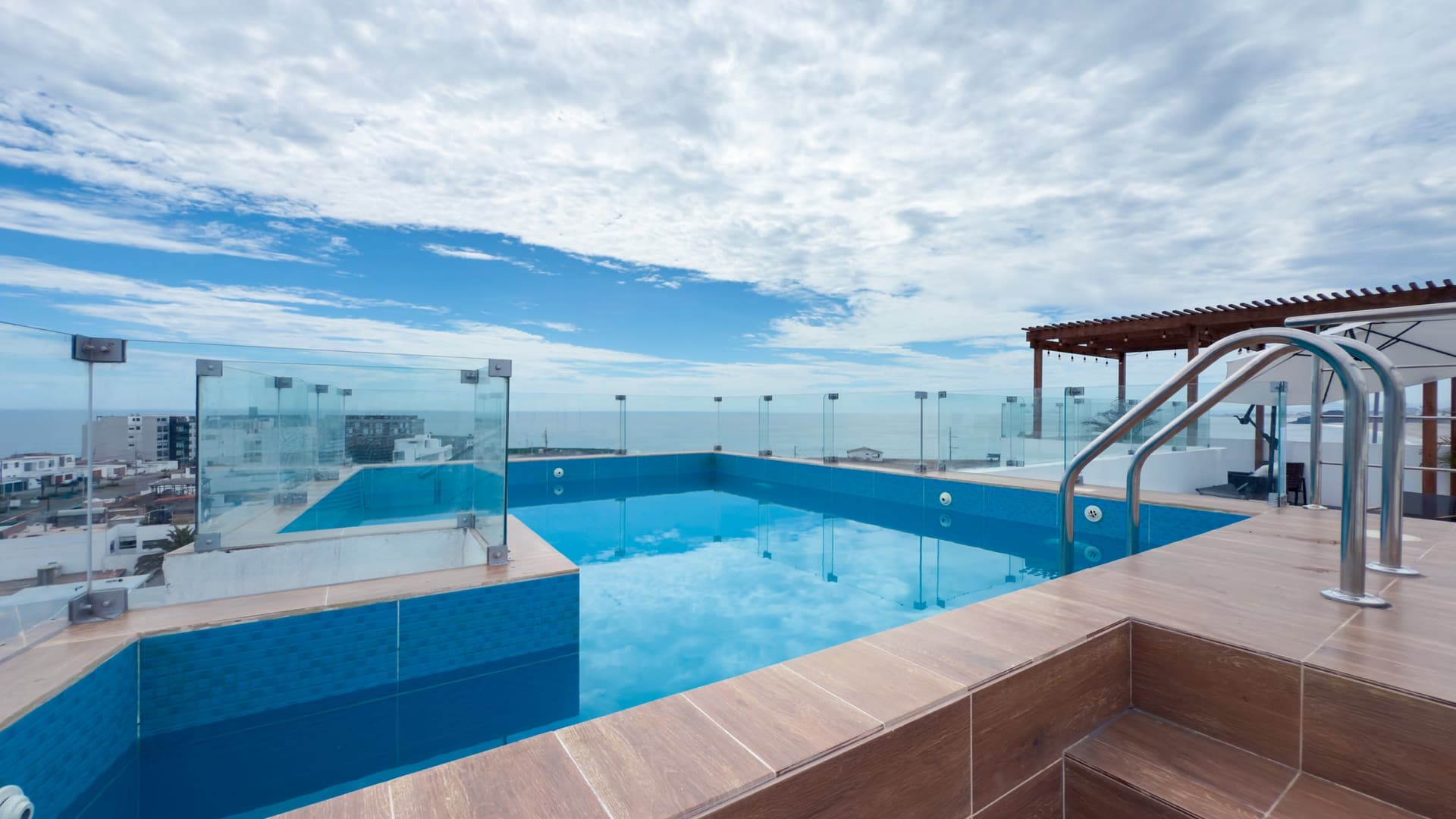 Infinity, foto 3 de 8